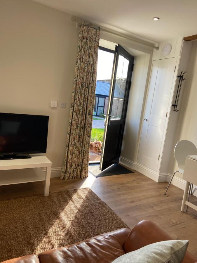 Potcote Farm Stables Accommodation Spots Stable Towcester Exterior photo